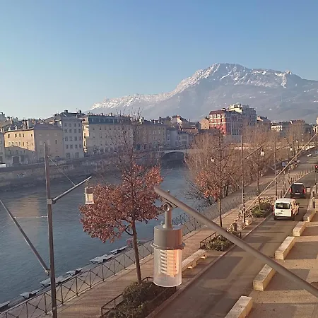 Lejlighed Vue Exceptionnelle Sur L'isere Et Les Montagnes *